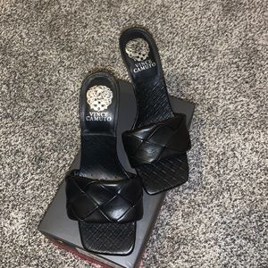 Vince camuto black endonta pintucked braided leather stiletto sandal 8